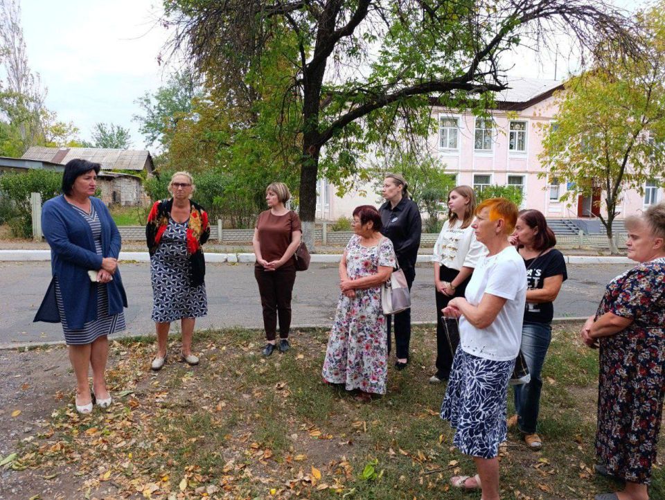 Михаил Меренков: Первый заместитель руководителя Управы Буденновского внутригородского района Елена Булавицкая встретилась с жителями района