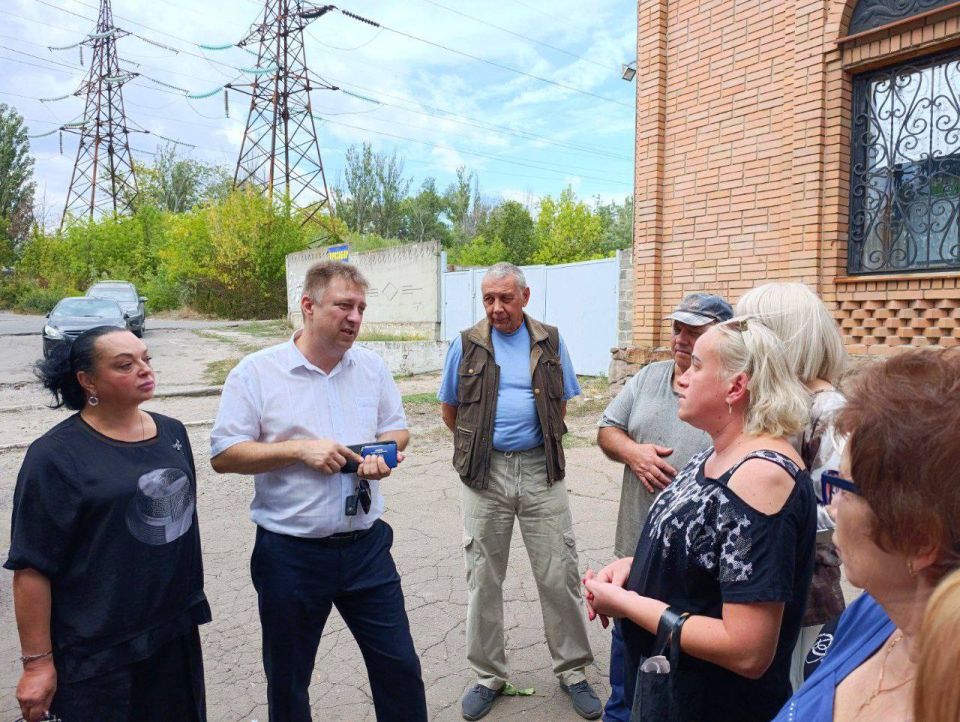 Михаил Меренков: Состоялась встреча заместителя руководителя Управы Буденновского внутригородского района Геннадия Хоменка с жителями района