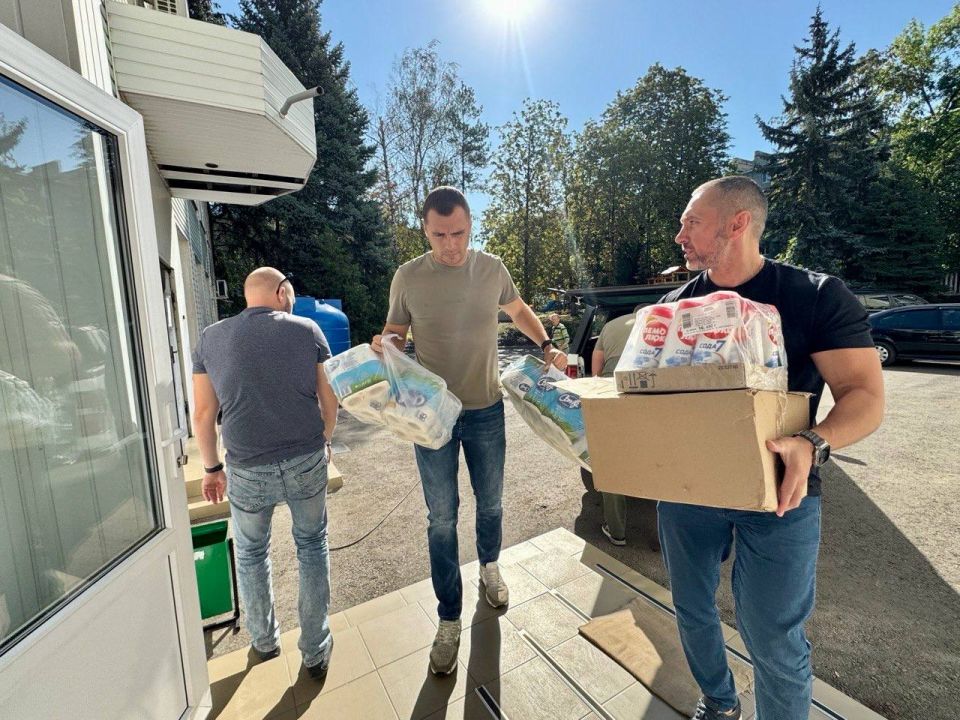 Александр Волошин: #гуманитарнаяпомощь. Важную и добрую миссию выполнили коллеги из Народного Совета ДНР