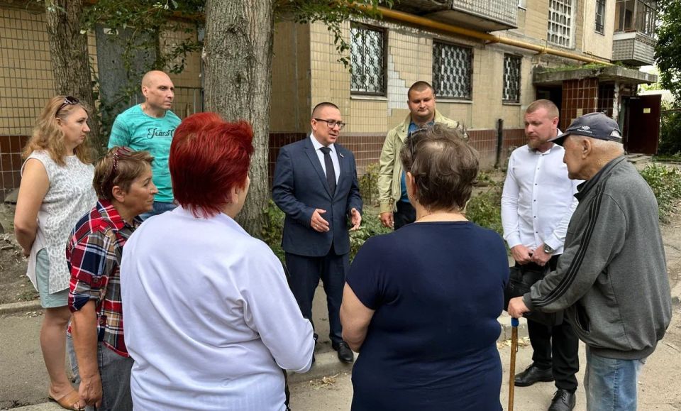 Андрей Крамар: Продолжаем нашу общую битву за воду: командой ЛДПР в ДНР выезжали на сигналы в чат-бот Главы ДНР из Калининского и Киевского районов Донецка