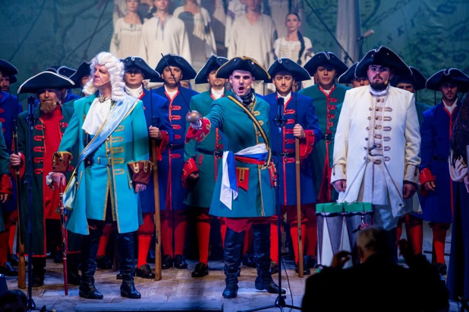 Вокалист Донецкой муздрамы в составе Белгородского полка