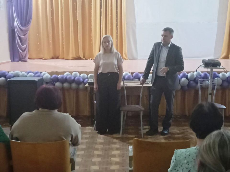 Наталья Бегуненко: По поручению Главы ДНР Дениса Пушилина в Петровском районе продолжаются встречи с населением