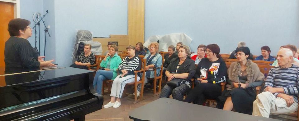 Наталья Бегуненко: По поручению Главы ДНР Дениса Пушилина в Петровском районе продолжаются встречи с населением