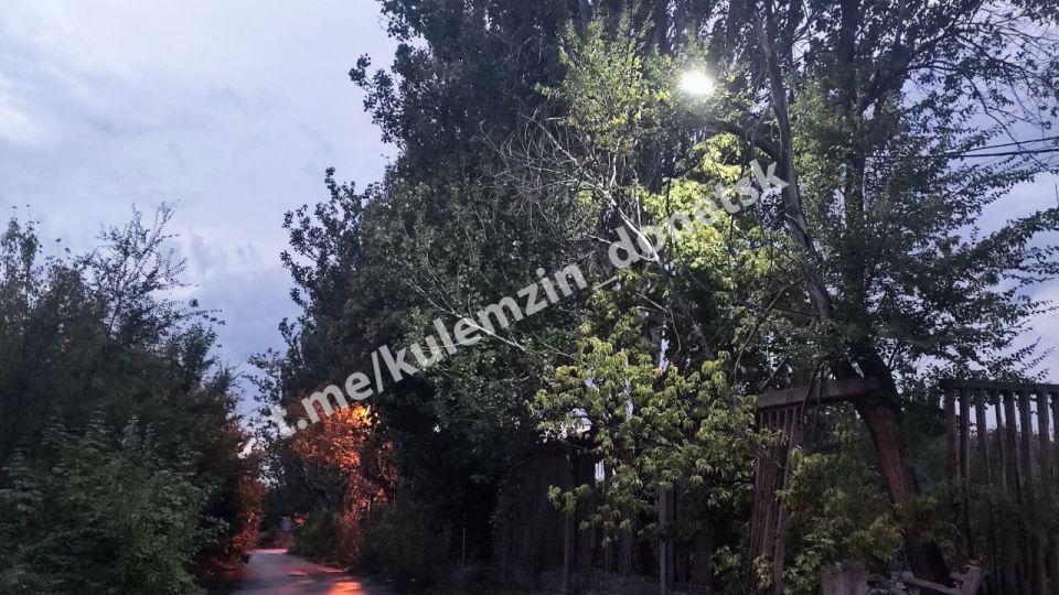 Алексей Кулемзин: В Киевском районе Донецка, по просьбам местных жителей восстановлено уличное освещение на улицах Волновахская, Экономическая и Орбиты, отсутствовавшее с 2022 года из-за обстрелов со стороны преступного...