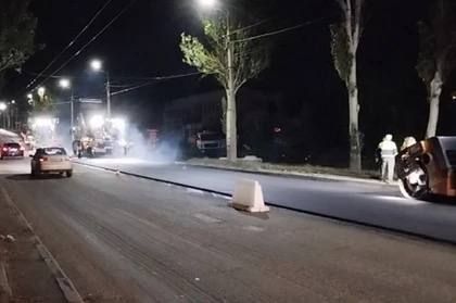 В Донецке дорожные службы с опережением графика ремонтируют улицу Кирова