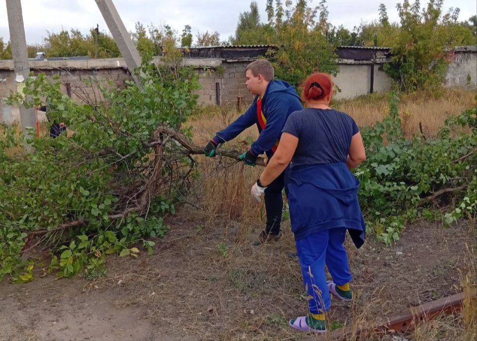 Иван Адамец: Жители посёлка Грабари Куйбышевского района также приняли активное участие в субботнике