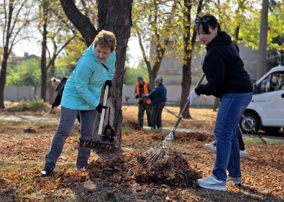 Иван Адамец: В рамках поручения Главы ДНР Дениса Пушилина в Куйбышевском районе продолжаются субботники по благоустройству общественных пространств