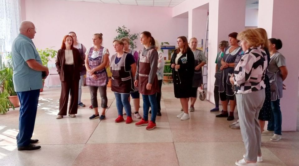 Наталья Бегуненко: По поручению Главы ДНР Дениса Пушилина в Петровском районе продолжаются встречи с населением