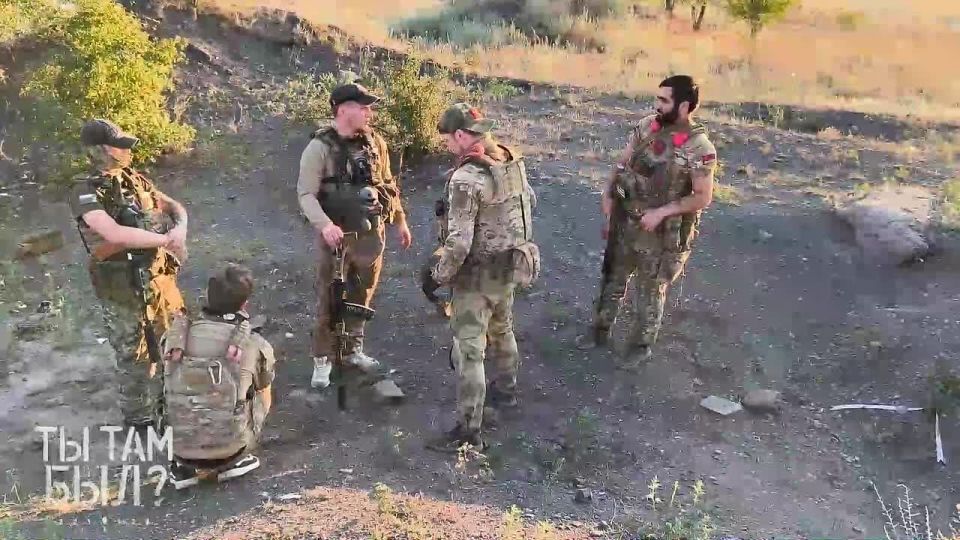 Павел Кукушкин: Постоянно идут тренировки бойцов на полигоне - группа «Тельмы младшего» отрабатывает штурм вражеских позиций в окопах!