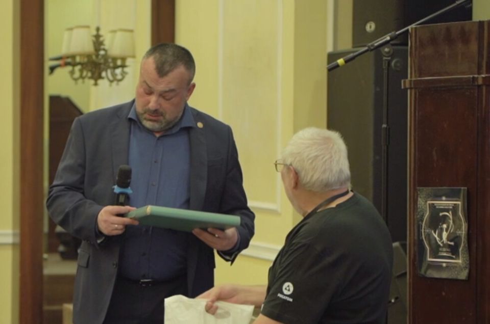 Рукописи Стругацкого обрели дом в Донецке на фестивале «Звёзды над Донбассом»