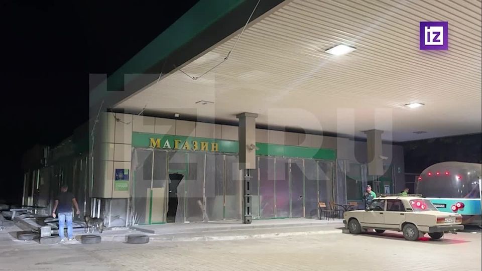 Трое строителей и женщина с ребенком пострадали в результате атаки БПЛА по АЗС в Ленинском районе Донецка