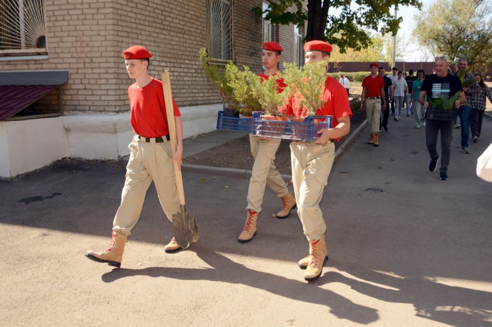 23 сентября, в прекрасный погожий день, депутаты Старобешевского муниципального совета Марина Острик, Ольга Маслова и Павел Нырков вместе с заместителем Председателя Народного Совета ДНР Алексеем Дорофеевым, а также...