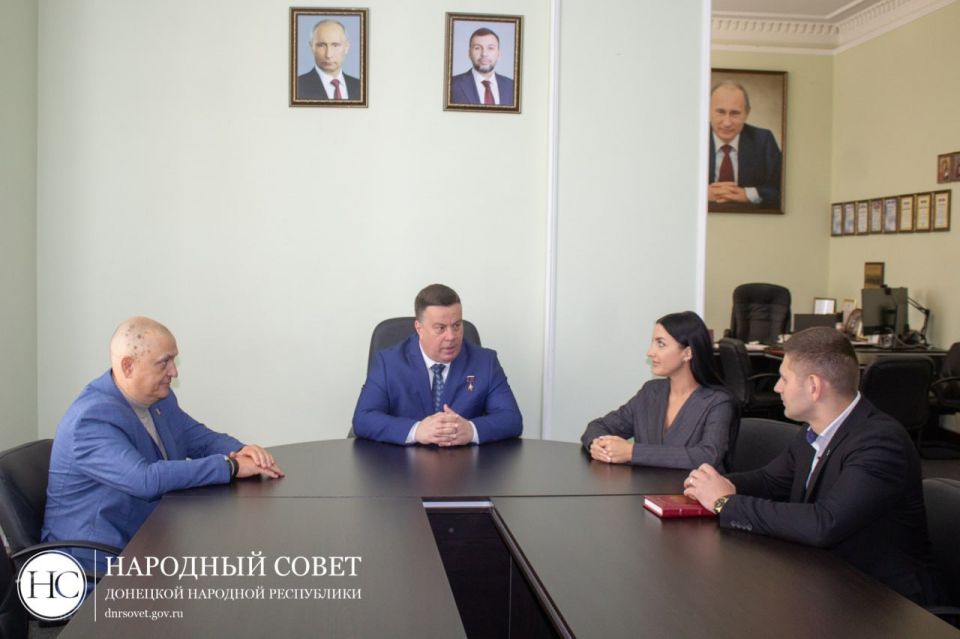 Константин Кузьмин: Встретился с основателем и главным исполнительным директором проекта «Меморис» Викторией Волошиной