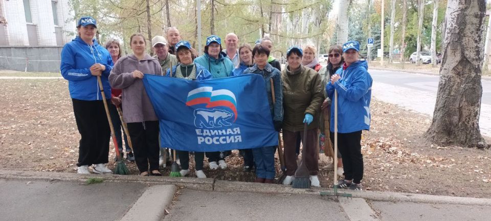 Елена Синецкая: Сегодня, 25 сентября в рамках проекта «Чистая страна», реализуемого партией «Единая Россия», сотрудники Управы Калининского внутригородского района Администрации городского округа Донецк приняли участие в...