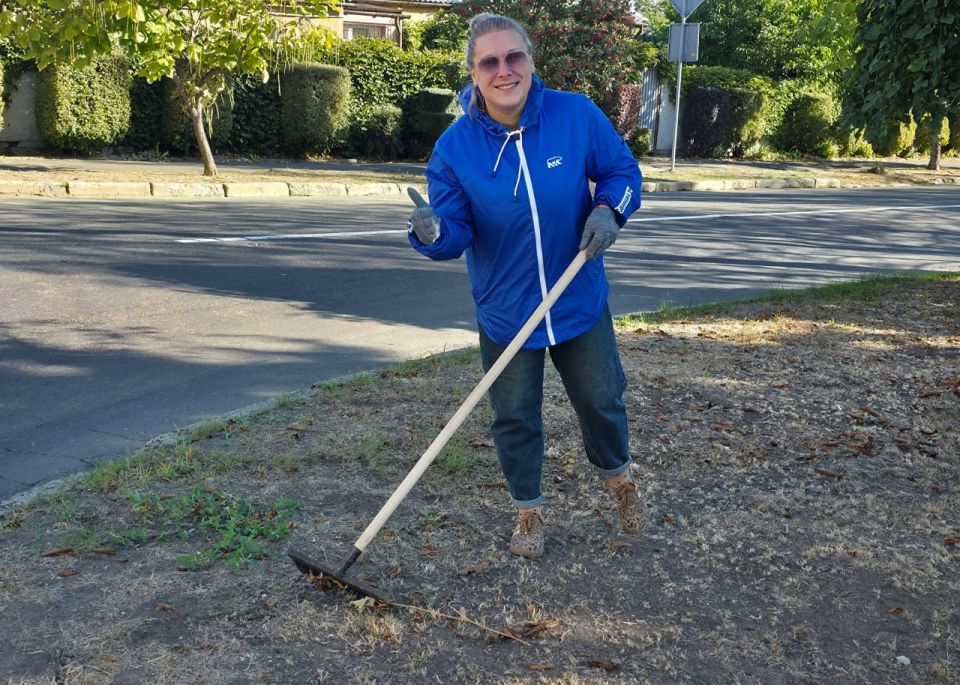 Иван Адамец: Сотрудники Управы Куйбышевского района, специалисты отдела опеки и попечительства №6, управляющий делами администрации городского округа Донецк Юлия Сницарь, коллектив централизованной бухгалтерии учреждений...