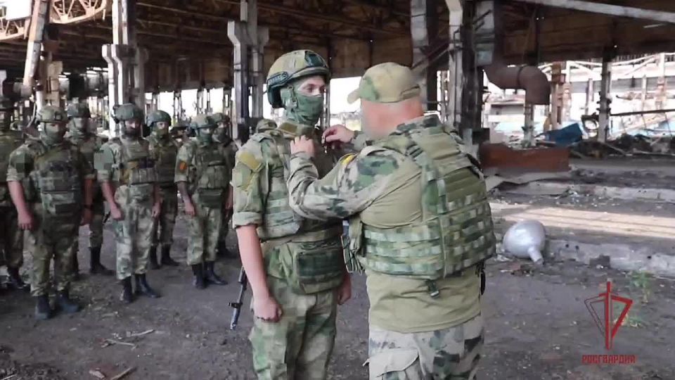 В ДНР награждены военнослужащие, отличившиеся при выполнении служебно-боевых задач