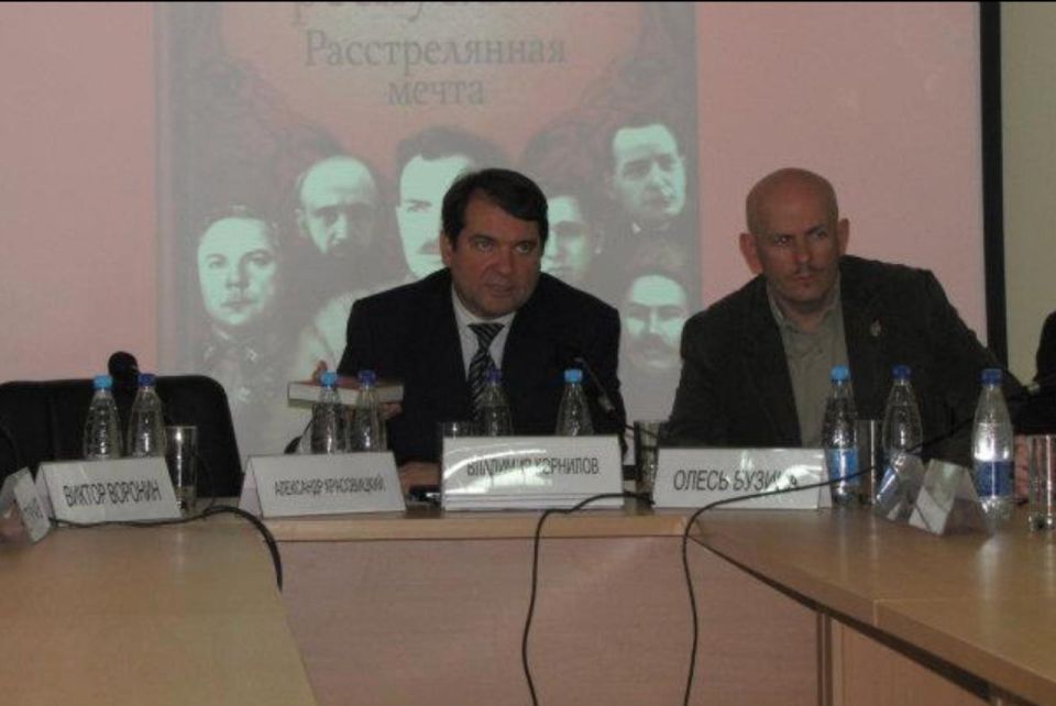  :    14  , 30  2011 ,          