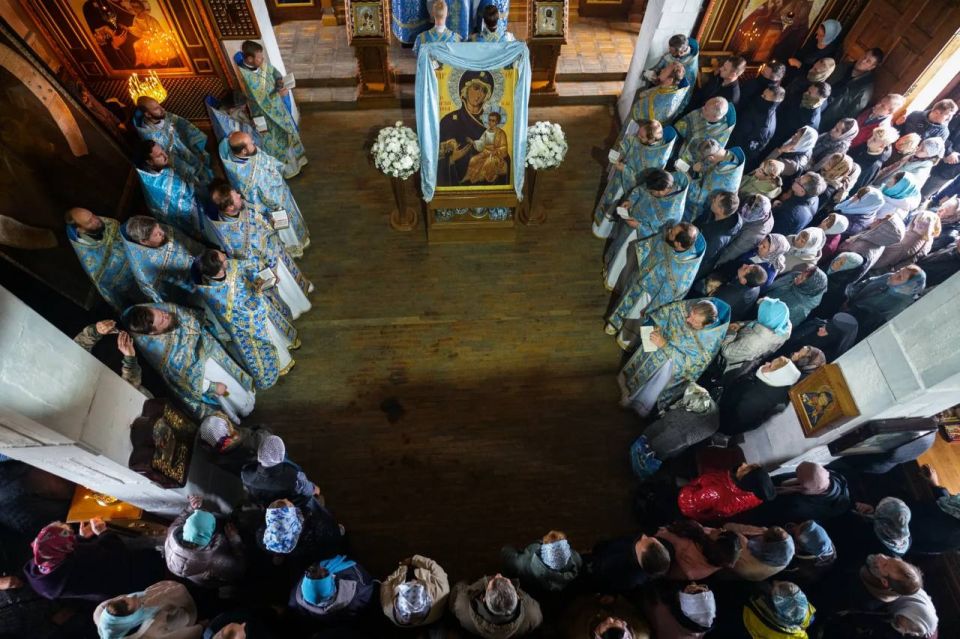 Донецкая Вратарница вернулась в Свято-Иверский монастырь