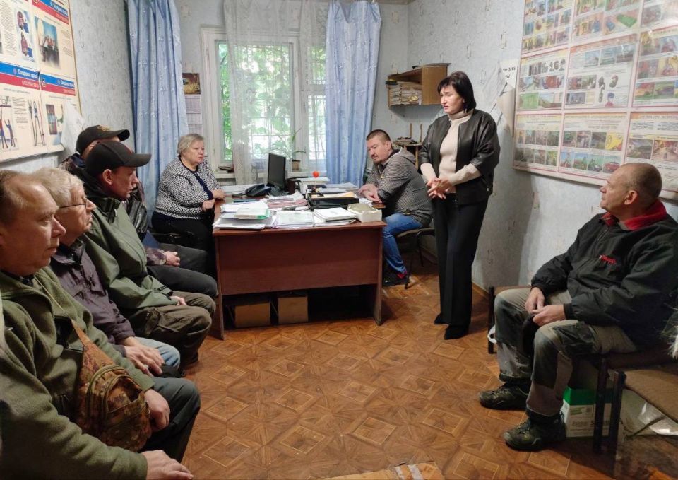 Михаил Меренков: Первый заместитель руководителя Управы Буденновского внутригородского района Елена Булавицкая встретилась с трудовым коллективом жилищной организации микрорайона Донской