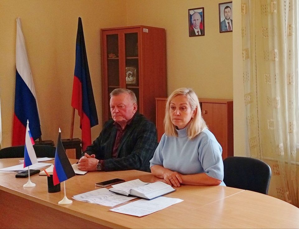 Наталья Бегуненко: В понедельник, 6 октября, руководитель Управы Петровского внутригородского района Администрации городского округа Донецк Наталья Ивановна Бегуненко провела еженедельный прием граждан