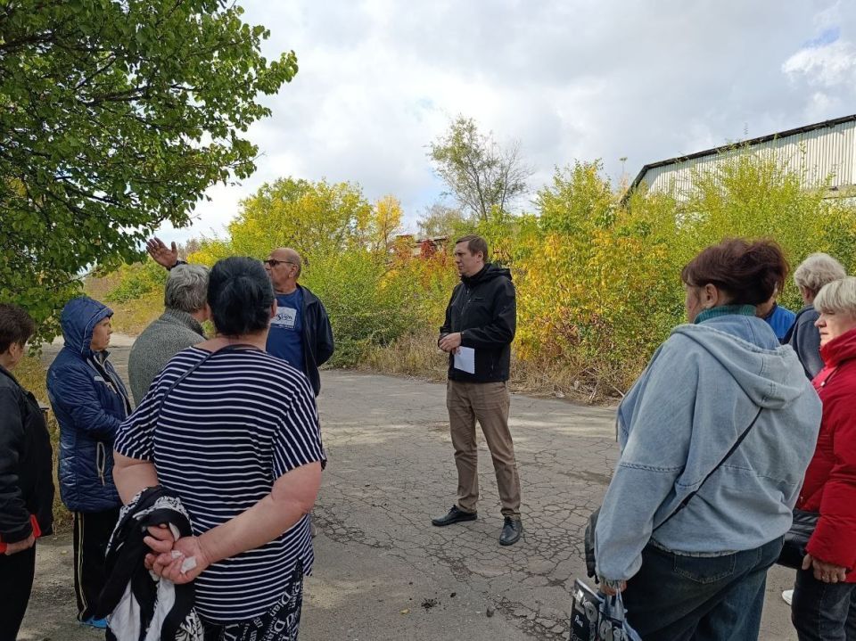 Михаил Меренков: Заместитель руководителя Управы Буденновского внутригородского района Администрации г. Донецка ДНР Олег Ефремов встретился с жителями улицы Бессарабская