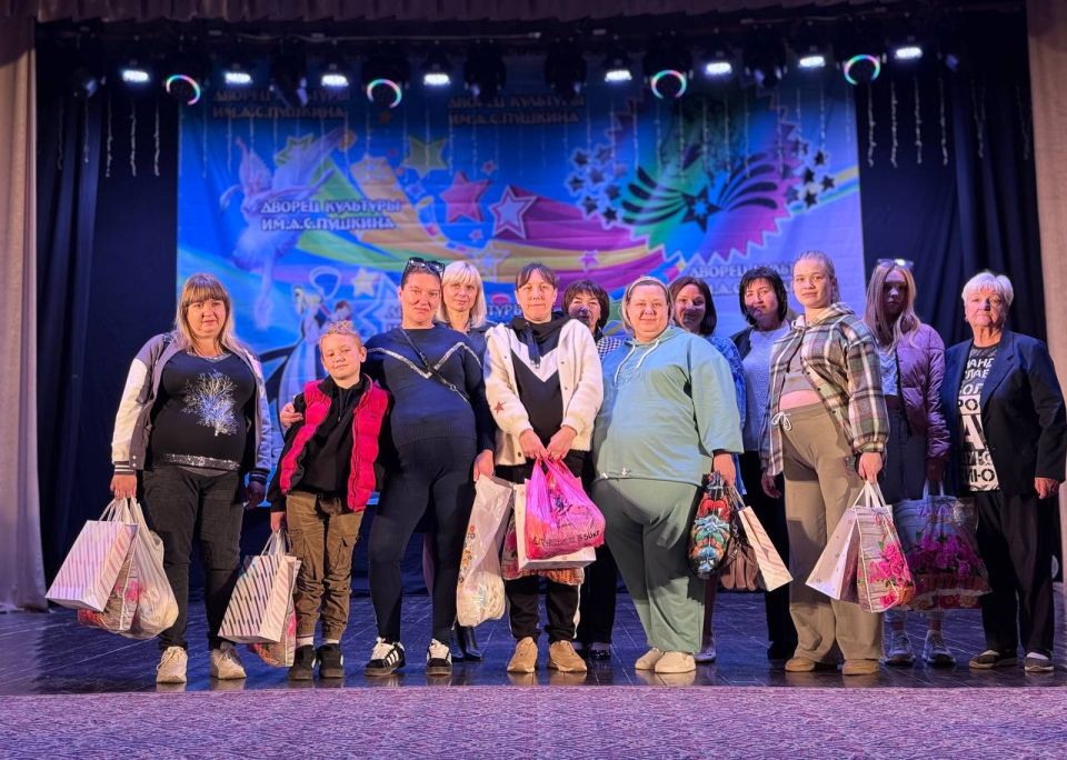 Михаил Меренков: Сегодня во Дворце культуры им. А.С. Пушкина состоялось тематическое мероприятие, посвященное Дню беременных, которое стало площадкой для открытого диалога о социальных гарантиях и поддержке будущих мам