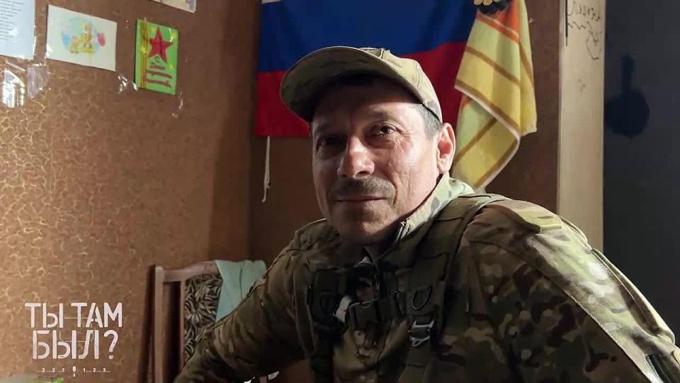 Павел Кукушкин: Позывной «Маляр»:. «Ездили много как волонтёры с гуманитаркой, проводили всё свободное время здесь