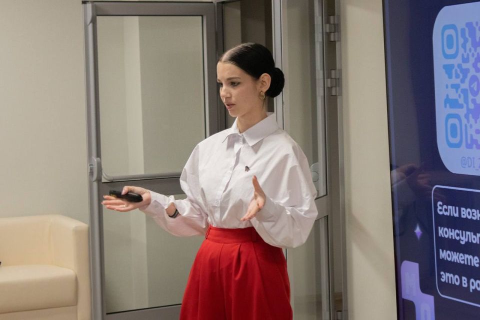 Стартовало обучение молодых парламентариев по работе в молодежных общественных приемных