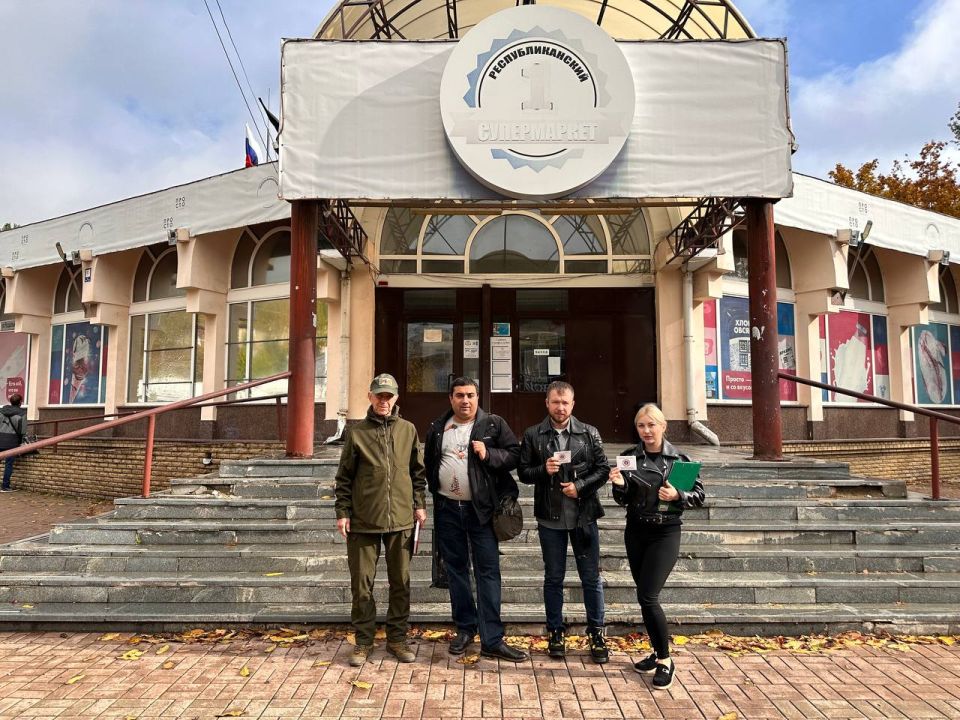 Елена Рязанцева: В Пролетарском внутригородском районе города Донецка прошел плановый рейд Народного контроля совместно с депутатом Народного Совета Донецкой Народной Республики Александром Мальковым по соблюдению правил...