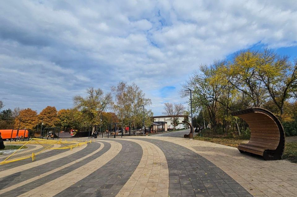 Константин Кузьмин: Во время прямого эфира Глава ДНР Денис Пушилин подробно рассказал о программе по благоустройстве Республики