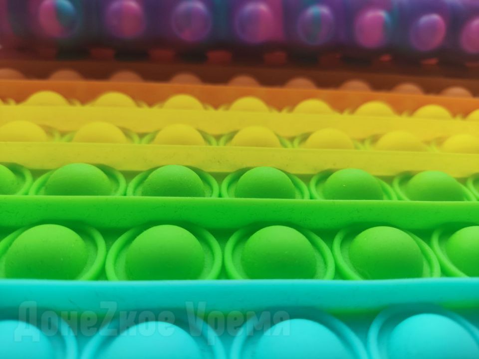 От поп-ита до лабубу: как менялись тренды на игрушки для детей в ДНР