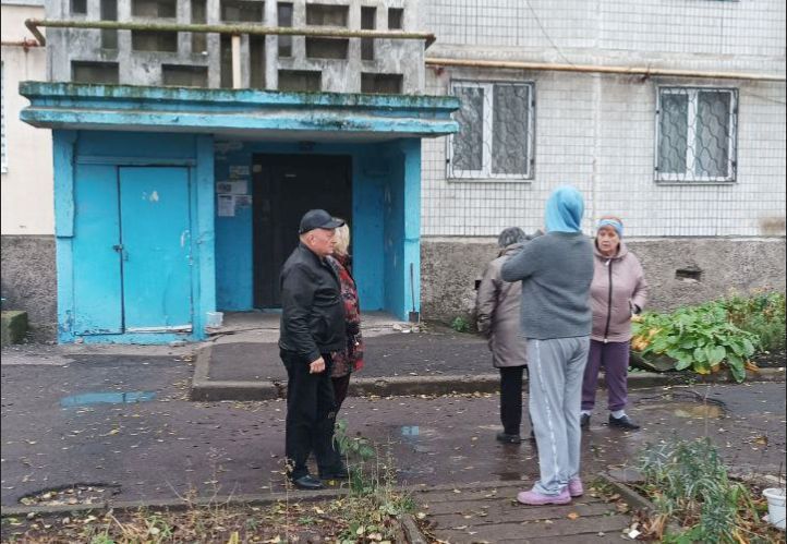 Наталья Бегуненко: В Петровском районе по проекту «Управдом» партии Единая Россия организована встреча заместителя руководителя Управы Петровского внутригородского района Администрации городского округа Донецк Чуба Сергея...