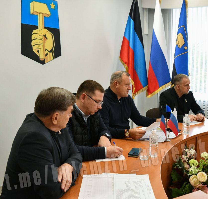 Алексей Кулемзин: Провёл очередное аппаратное совещание с руководителями районов и структурных подразделений администрации городского округа