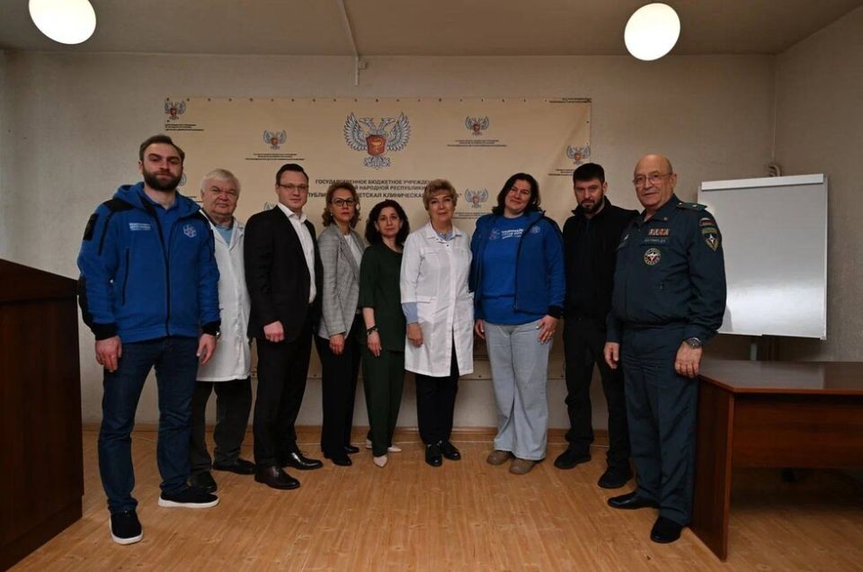 Медики Национального центра помощи детям осмотрели свыше 230 детей в Донецке