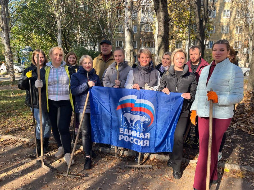 Елена Рязанцева: В Пролетарском районе уже традиционно прошла экологическая акция «Чистый четверг» в рамках проекта «Городская среда» Всероссийской политической партии «Единая Россия»