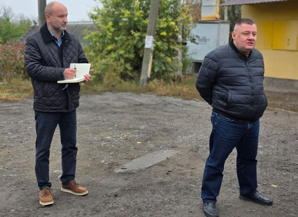 Руководитель управы Куйбышевского района Иван Адамец провел встречу с жителями улицы Одинцова