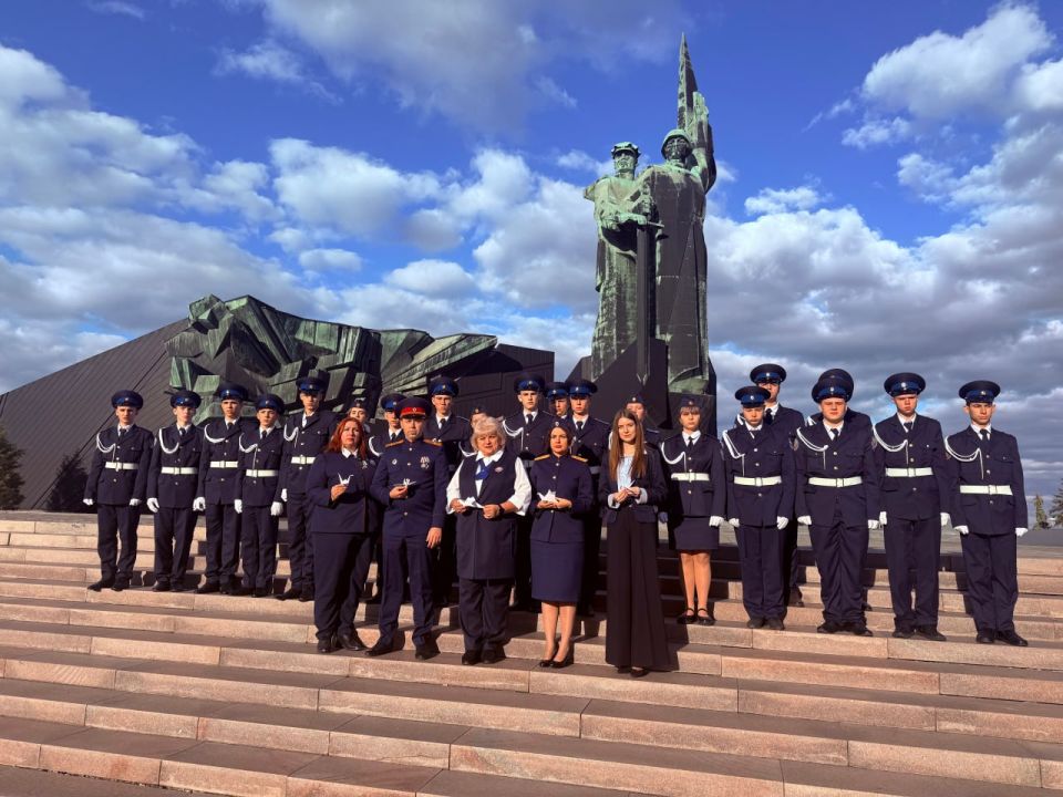 Сотрудники следственного управления присоединились к Всероссийской акции «Дни белых журавлей»