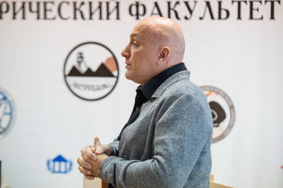 Захар Прилепин прибыл в Донецкую Народную Республику