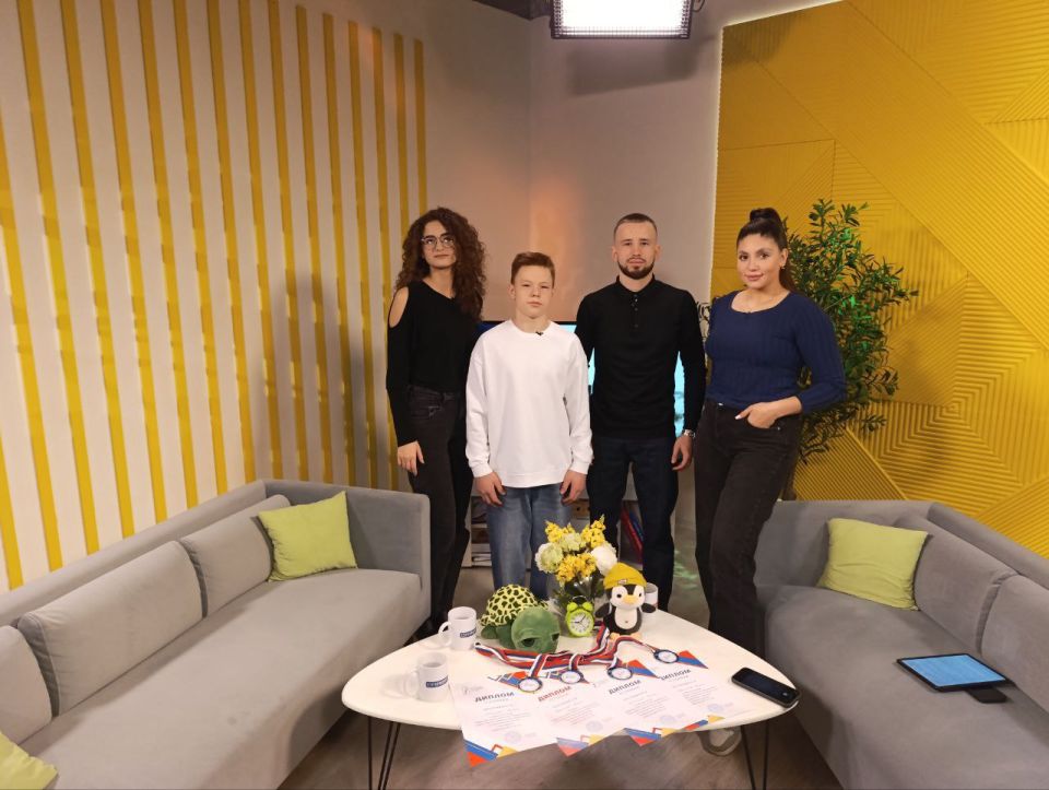 #.     :    -         ,  9    -      ...