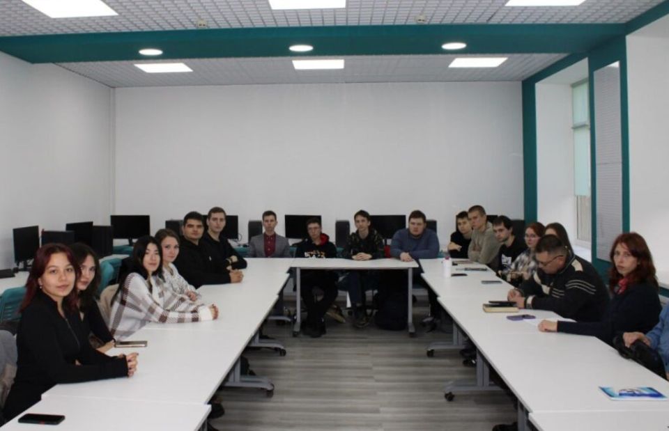 В Донецке проведен круглый стол о Гражданской войне 1917-1920 гг. на Юге России