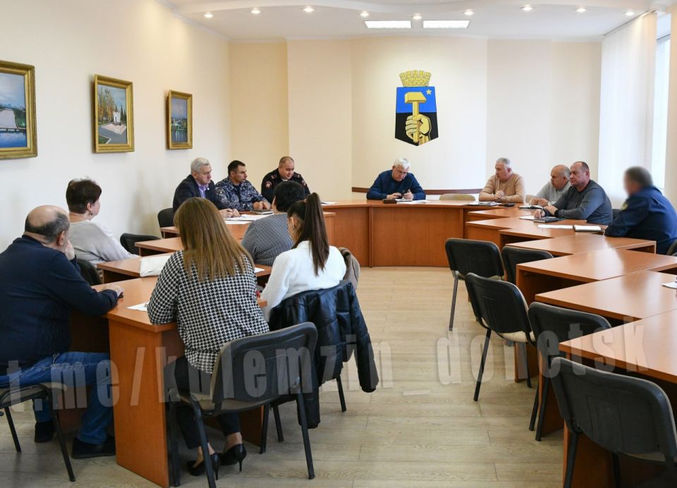 Алексей Кулемзин: Сегодня состоялось заседание комиссии по профилактике правонарушений на территории городского округа Донецк с участием председателя общественного совета муниципального образования Эдуарда Гродзинского