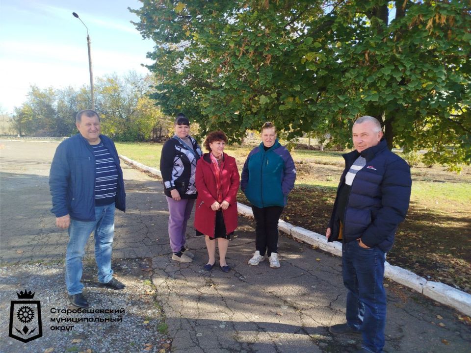 Депутат Старобешевского муниципального совета Партии "Единая Россия" Николай Горулько провел встречу с жителями села Солнцево