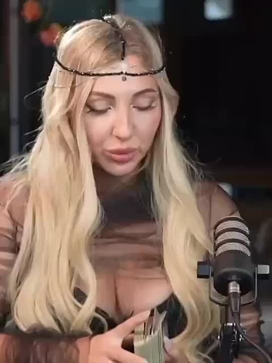 Таролог и трансгендер* на Украине сидят и решают судьбу нэзалэжной