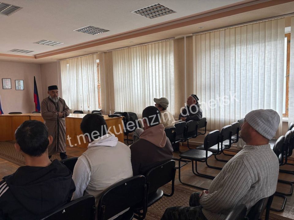 В Донецке продолжается курс лекций для мигрантов на тему «Содействие адаптации трудящихся-мигрантов, прибывших в Российскую Федерацию в порядке, не требующем получения визы, а также граждан государств-участников ЕАЭС»