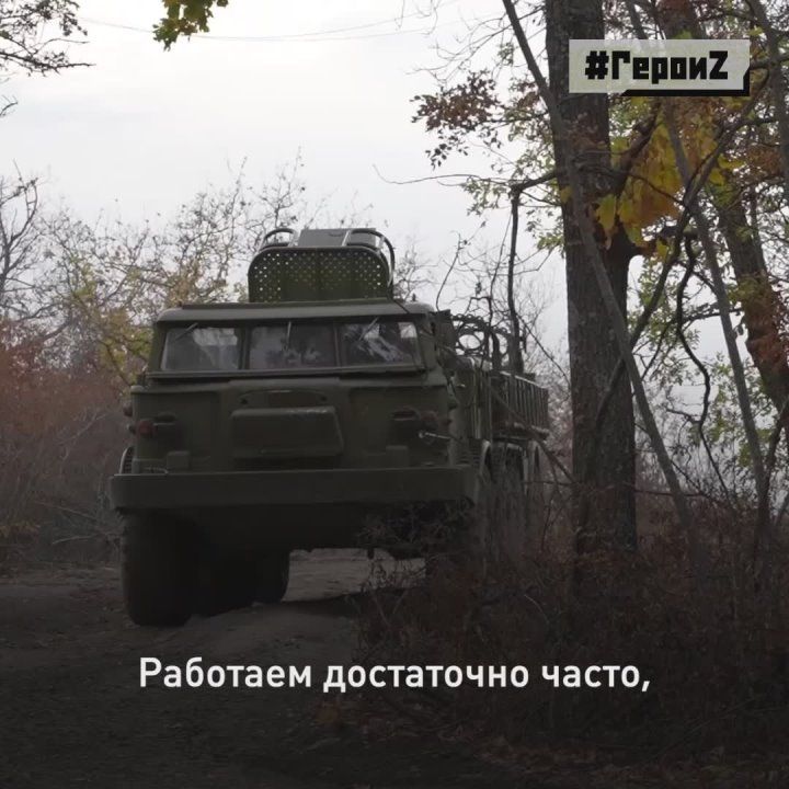 «Были незначительные повреждения от осколков, пробитые колеса, разбитые стекла. Но в целом, машина хорошая, все атаки выдержала»