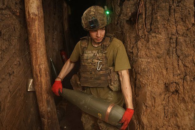 РИА: ВСУ размещали боевые позиции и рыли окопы в огородах жителей Торского в ДНР