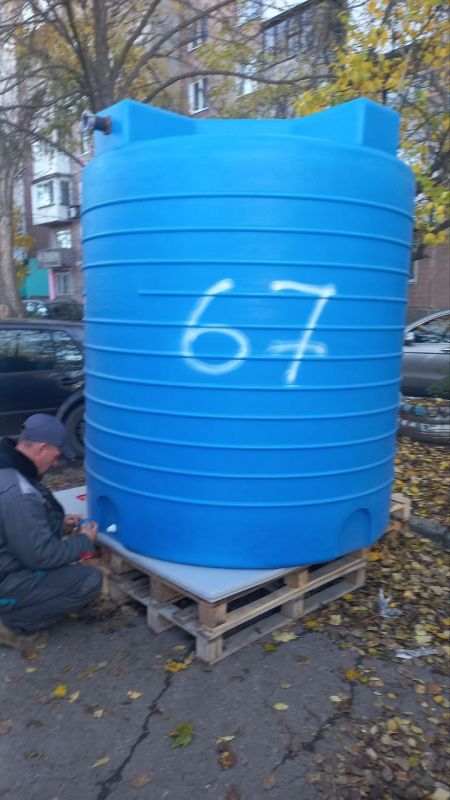 Валентин Левченко: Сегодня в нашем районе были установлены дополнительные ёмкости для технической воды по следующим адресам: