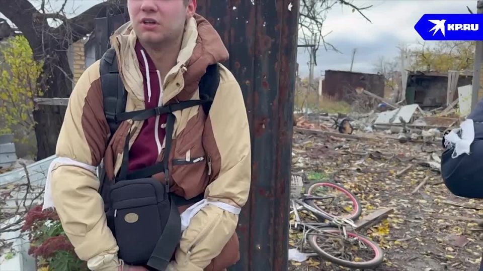 «Там все сидят и ждут, когда их освободит российская армия»: ВС РФ продолжают эвакуацию мирных жителей из Красноармейска в ДНР