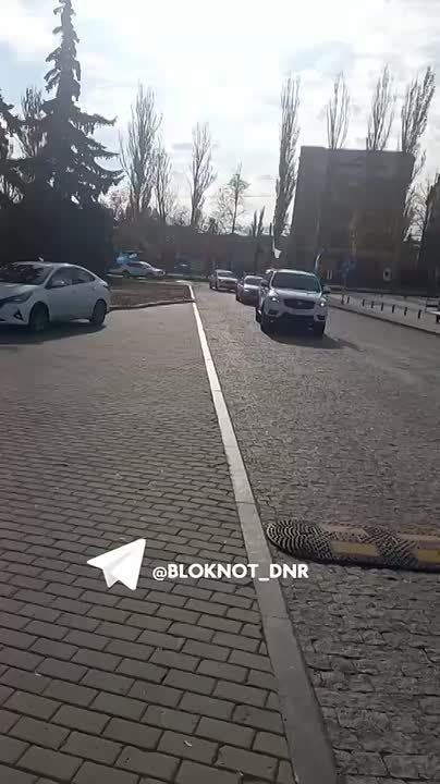 В Донецке проходит автопробег в честь Дня народного единства