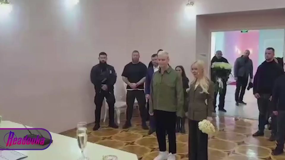 SHAMAN и Мизулина расписались в Донецке